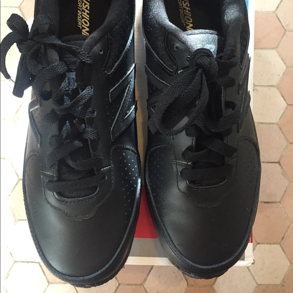 Men’s New Balance sneakers